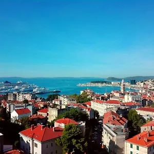 Astonishing View Apartment