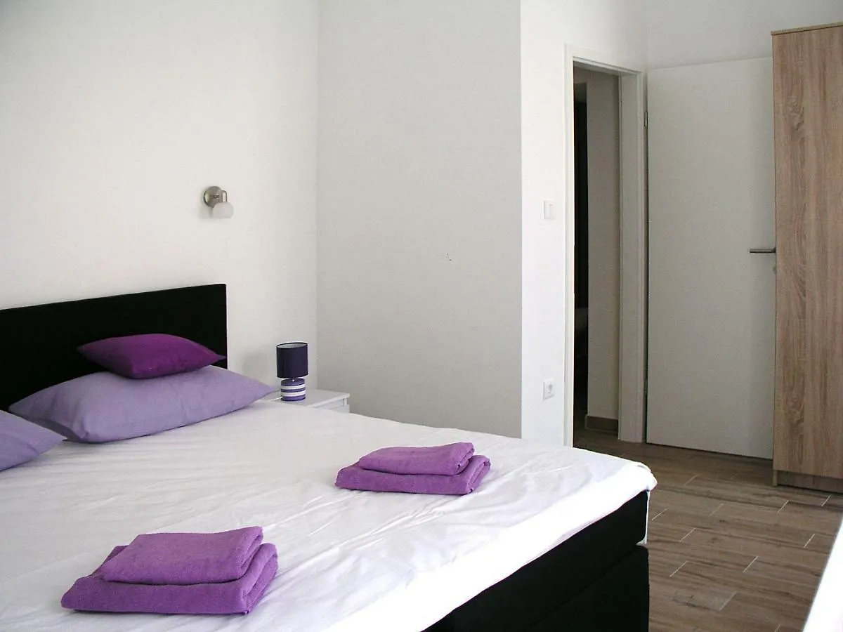 Apartmani Klara I Gracia Split 0*,